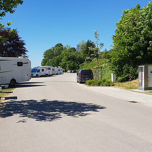 Wohnmobilstellplatz am Nord-Ostsee-Kanal in Sehestedt.jpg