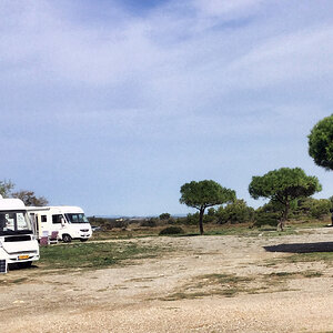 Aire Camping-Car Saint-Pierre de la Mer 1.jpg