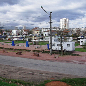 Port de Plaisance Roanne 2.jpg