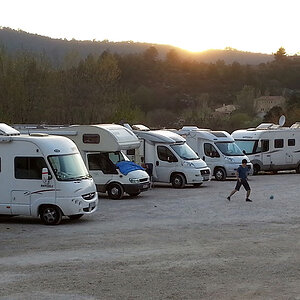 Aire de Camping-Car Moustiers-Sainte-Marie2.jpg