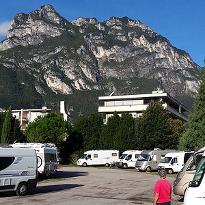 Area Sosta Camper Brione2.jpg