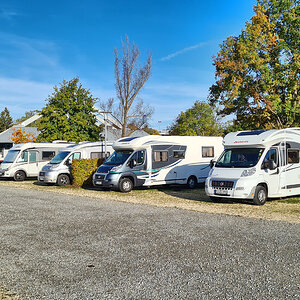 Wohnmobilstellplatz am Donaubad 1.jpg