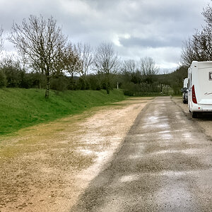 Aire Stationnement Camping-Car de La Couvertoirade 1.jpeg