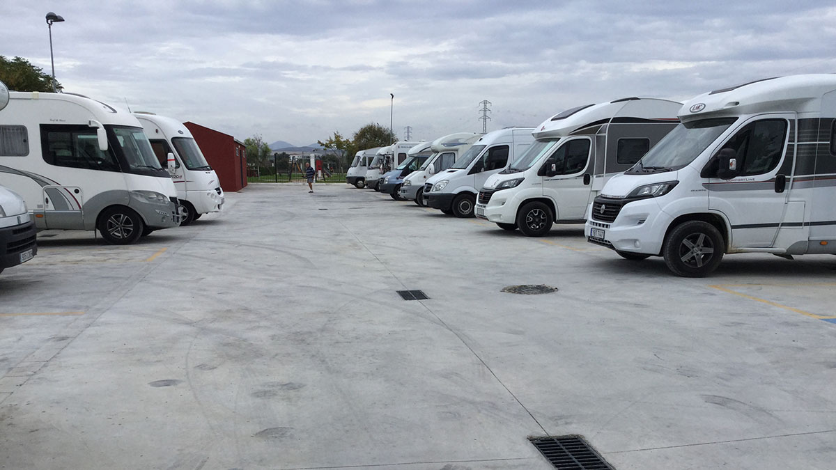 Área de Autocaravanas de La Puebla de Cazalla2.jpg