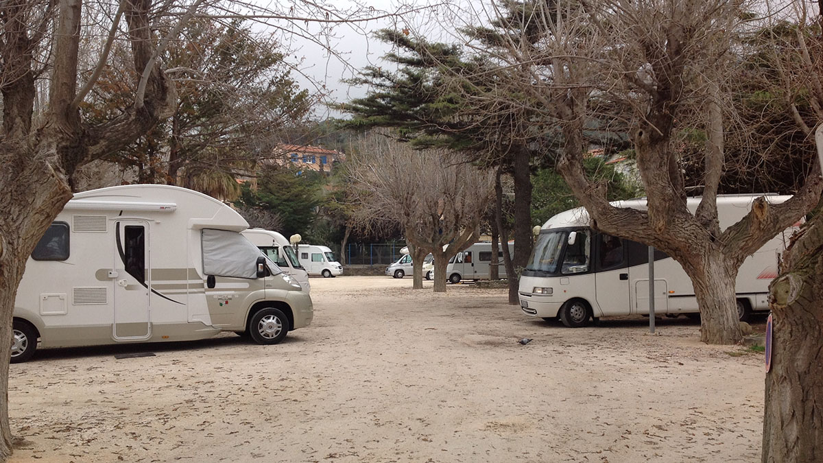 Aire Camping-Car l'Anse des Tamarins2.jpg