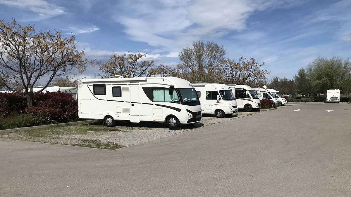 Aire de Camping-Car Marseillan3.jpeg