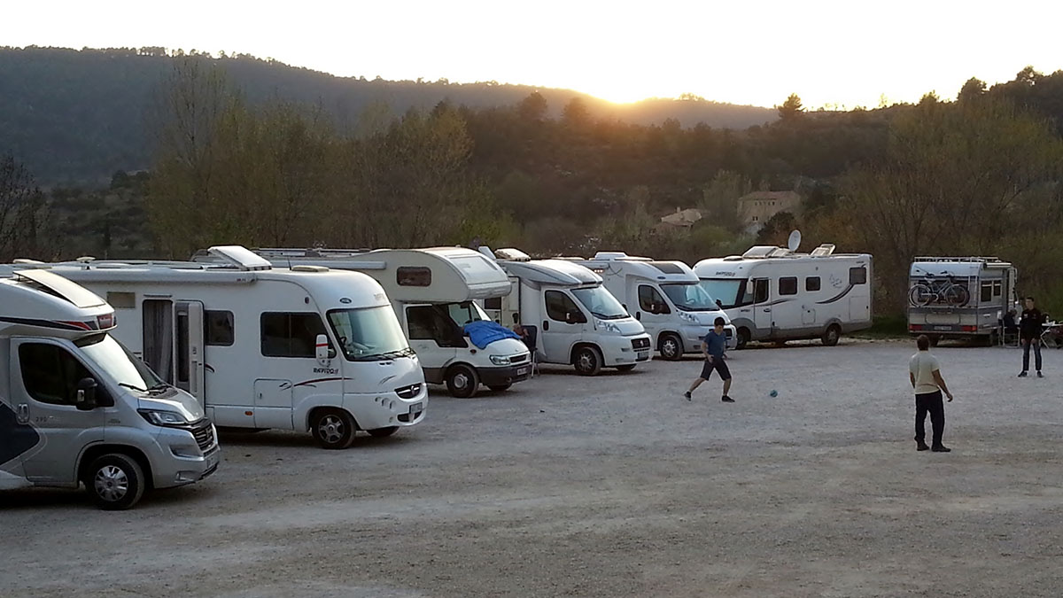 Aire de Camping-Car Moustiers-Sainte-Marie2.jpg