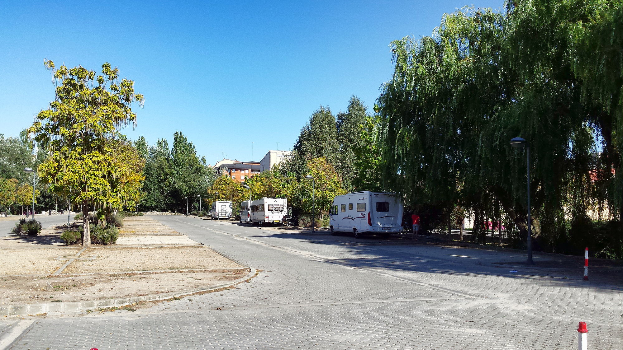 Area de Autocaravanas Valorio.jpg