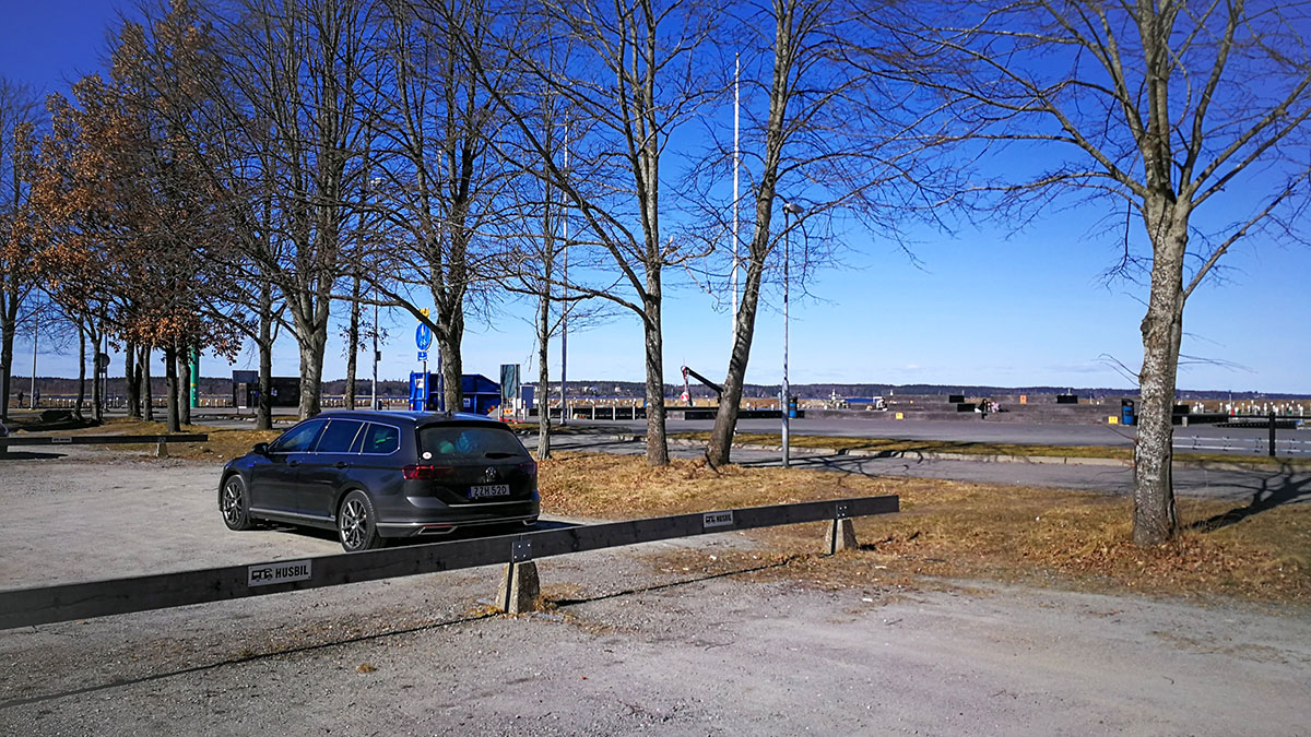 Framnäs Hamn3.jpg