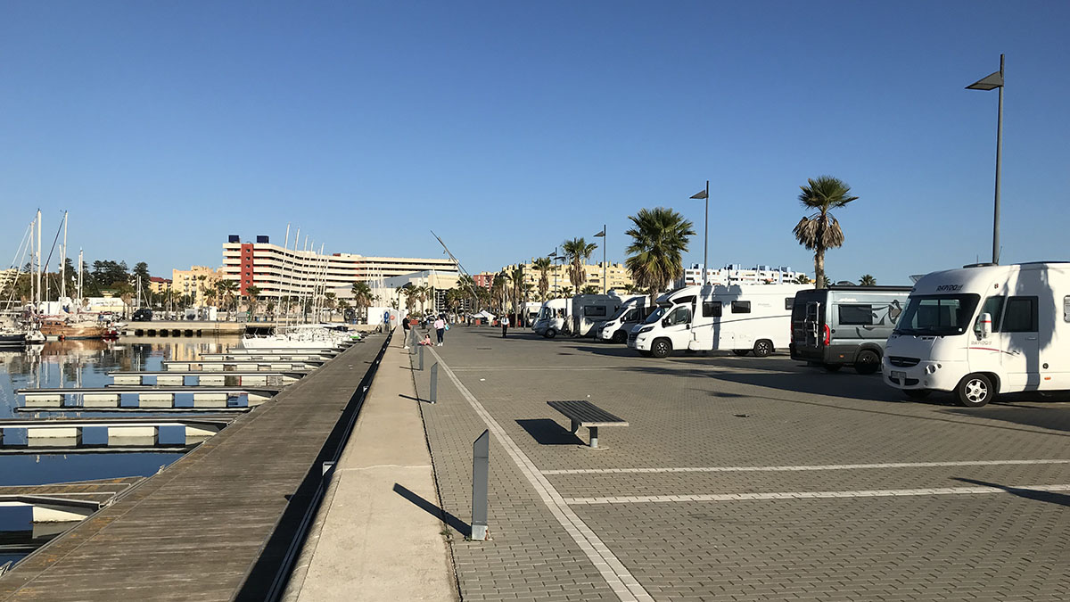 Parking Autocaravanas Alcaidesa Marina2.jpeg