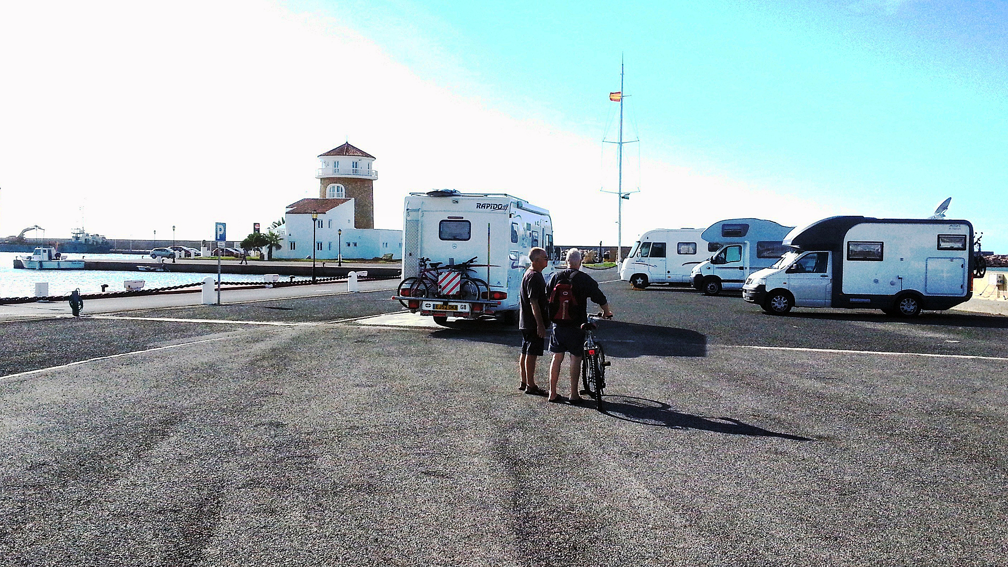 Parking Autocaravanas Almerimar 1.jpg