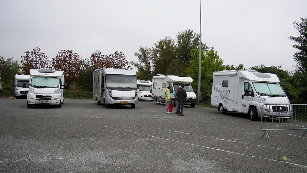 Parking Saint Georges Cahors2.JPG