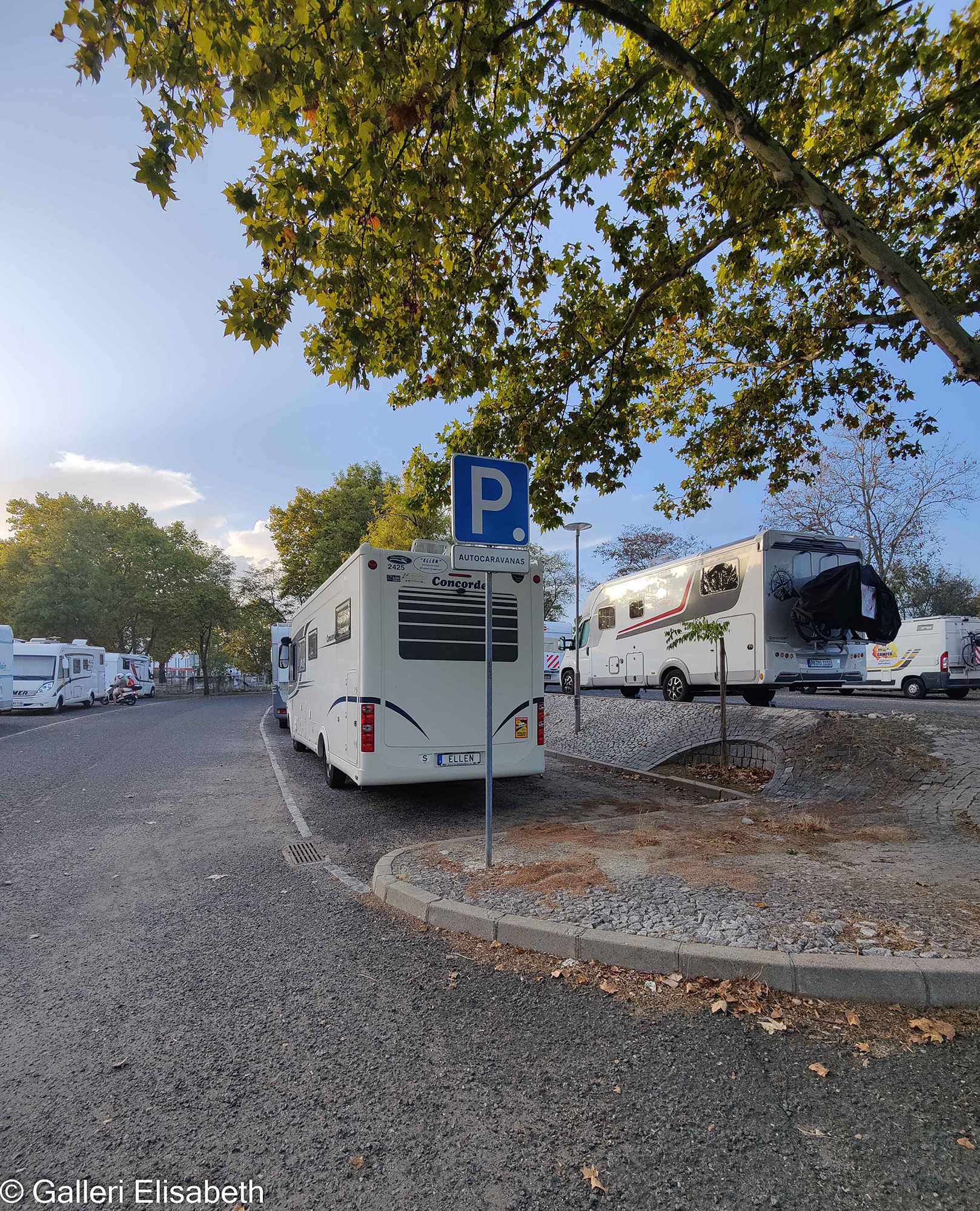 Parque de Autocaravanas Évora 2.jpg