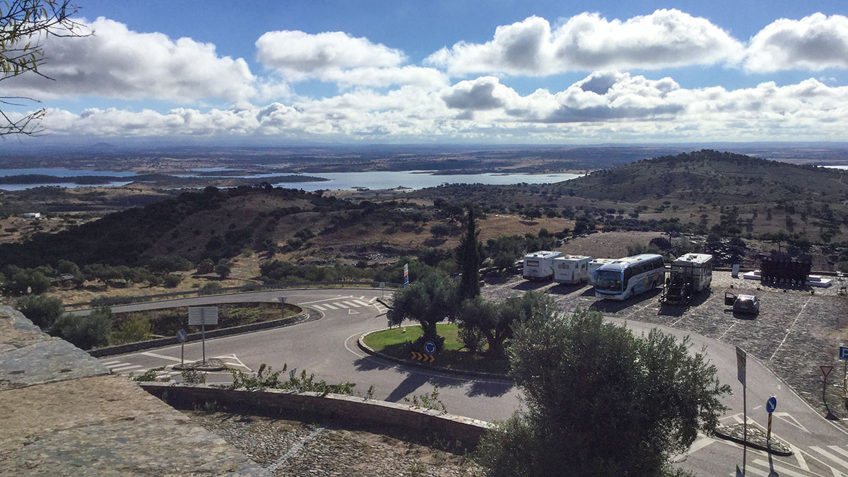 Parque de Autocaravanas Monsaraz.jpg