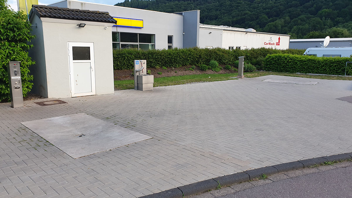 Reisemobilpark Saarburg.jpg