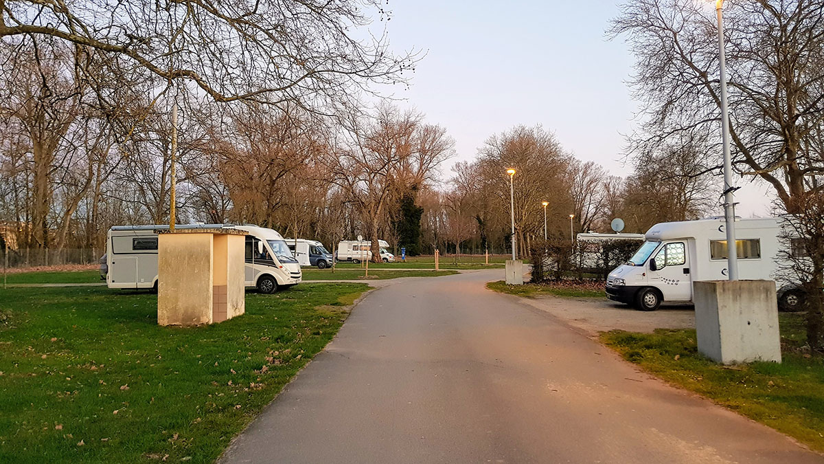 Reisemobilpark Treviris2.jpg