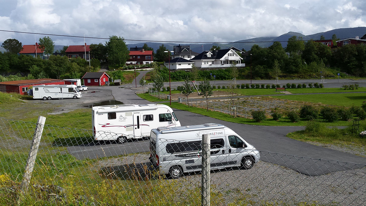 Valen Bobilparkering2.jpg