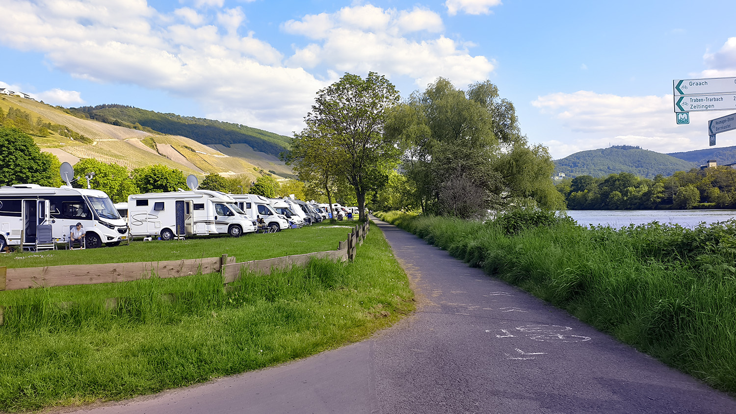 Wohnmobil- und Freizeitanlage Sun-Park Graach 1.jpg