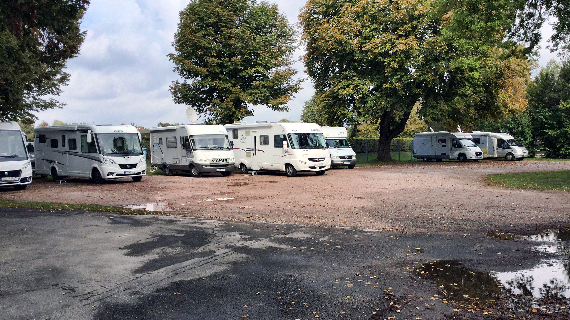 Wohnmobilstellplatz am Schlosspark 1.jpg