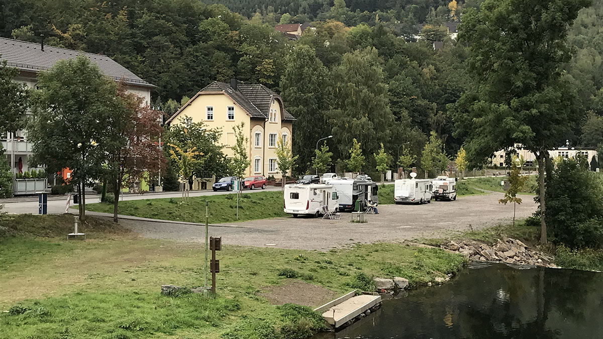 Wohnmobilstellplatz am Westpark2.jpg