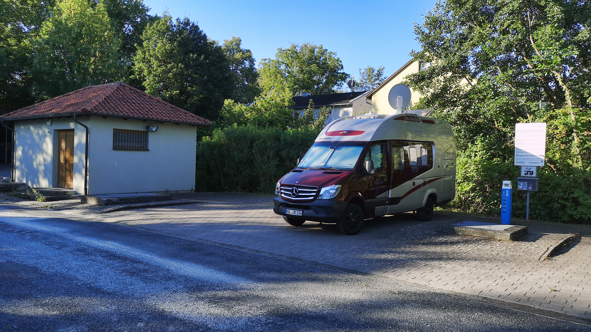 Wohnmobilstellplatz an der Lache 1.jpg