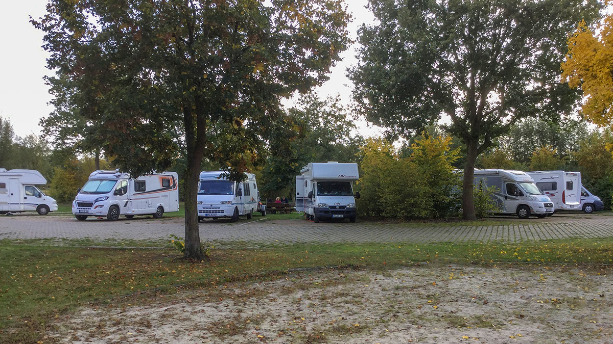 Wohnmobilstellplatz Bienenbüttel.jpg