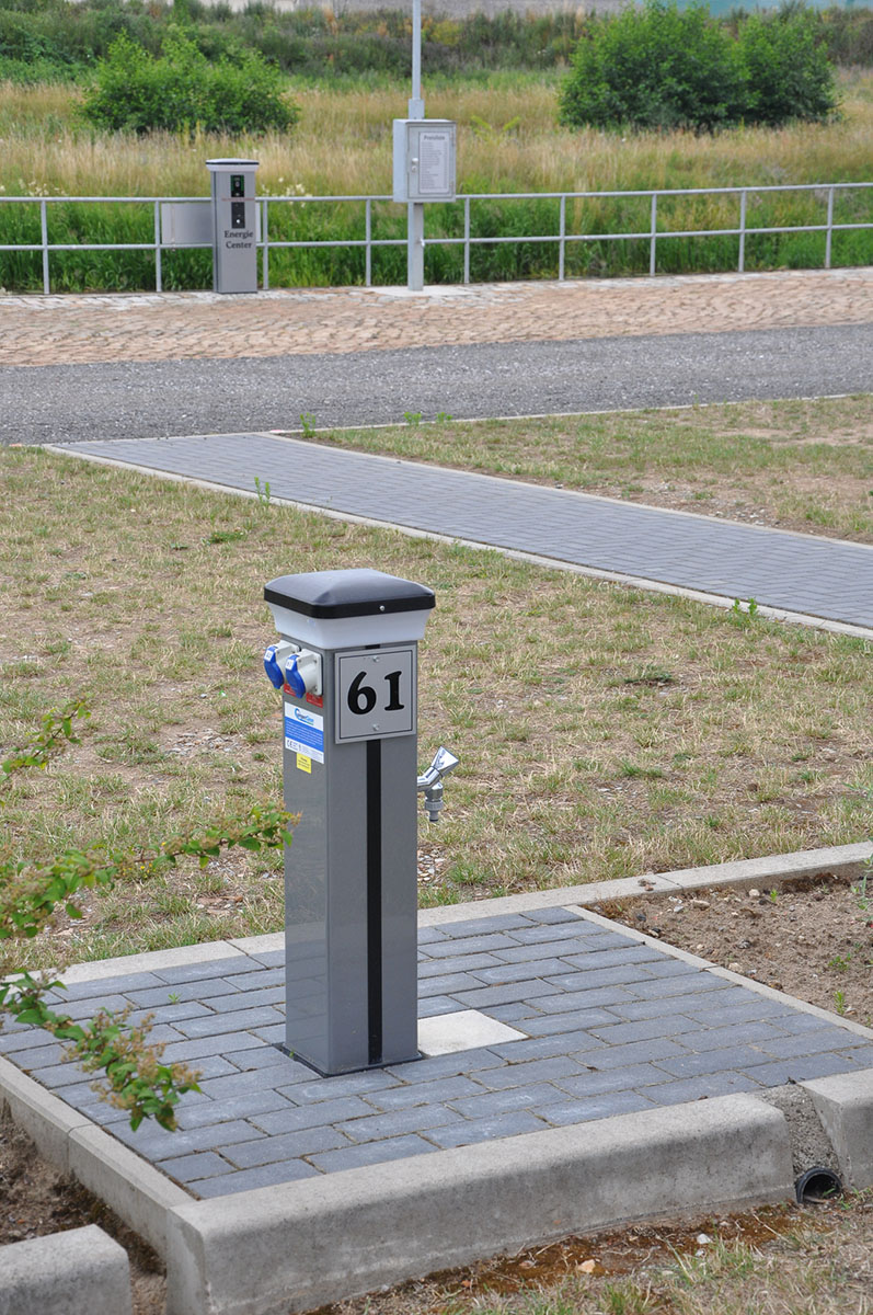 Wohnmobilstellplatz im Hafen am Speicher9.jpg